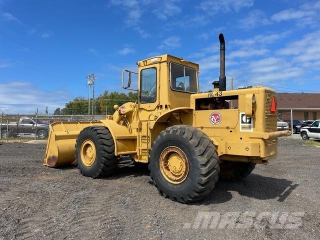 CAT 966C Gumikerekes homlokrakodók