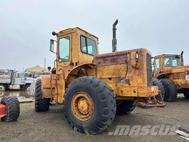 CAT 966C Gumikerekes homlokrakodók