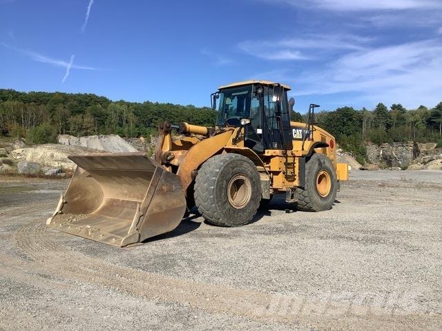 CAT 966H Gumikerekes homlokrakodók