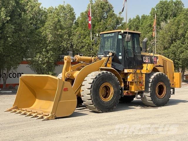 CAT 966H Gumikerekes homlokrakodók