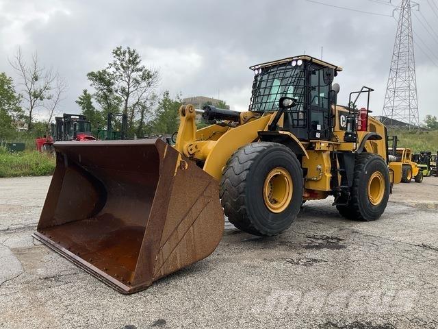 CAT 966M Gumikerekes homlokrakodók
