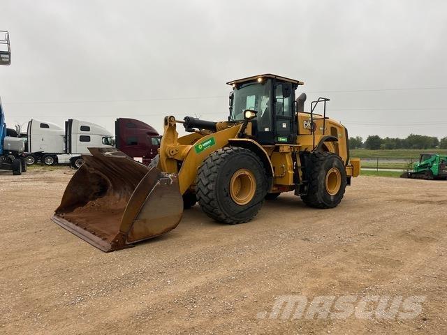 CAT 966M Gumikerekes homlokrakodók