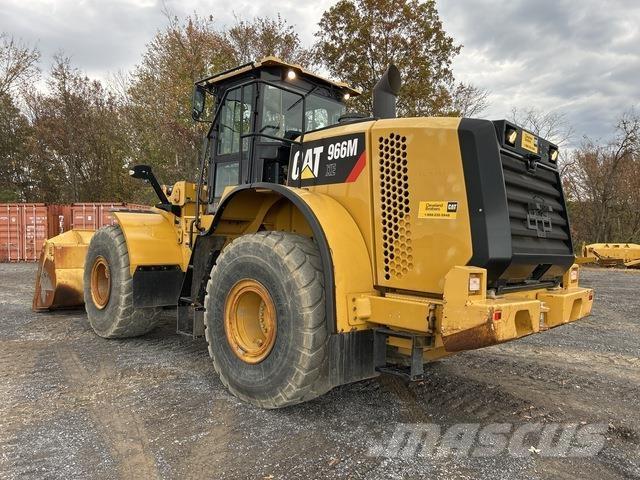 CAT 966M XE Gumikerekes homlokrakodók