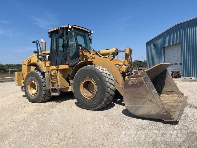 CAT 972H Gumikerekes homlokrakodók
