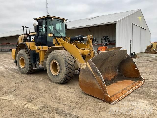 CAT 972K Gumikerekes homlokrakodók