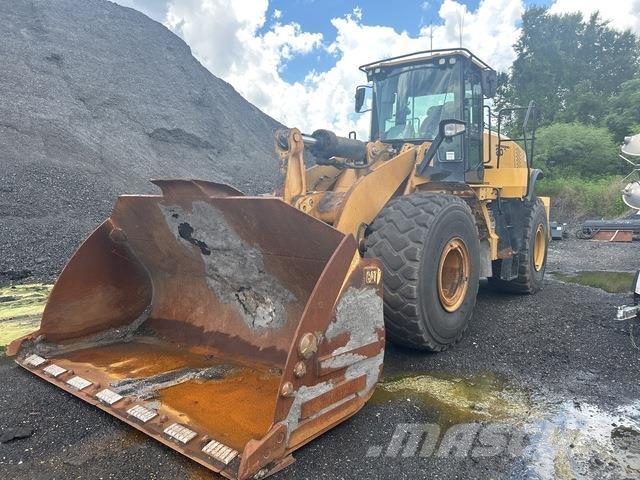 CAT 972M Gumikerekes homlokrakodók