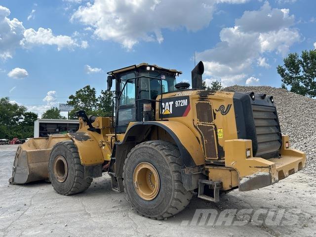 CAT 972M Gumikerekes homlokrakodók