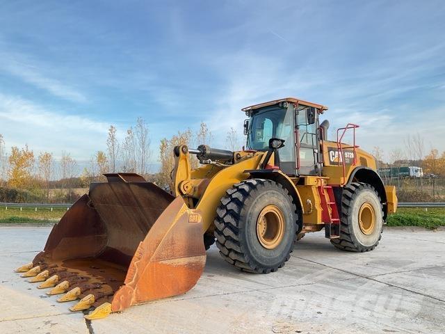 CAT 972M XE Gumikerekes homlokrakodók