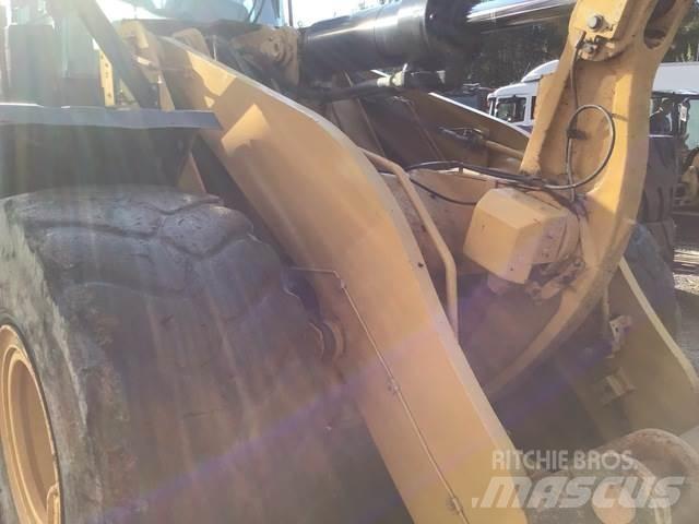 CAT 972MXE Gumikerekes homlokrakodók