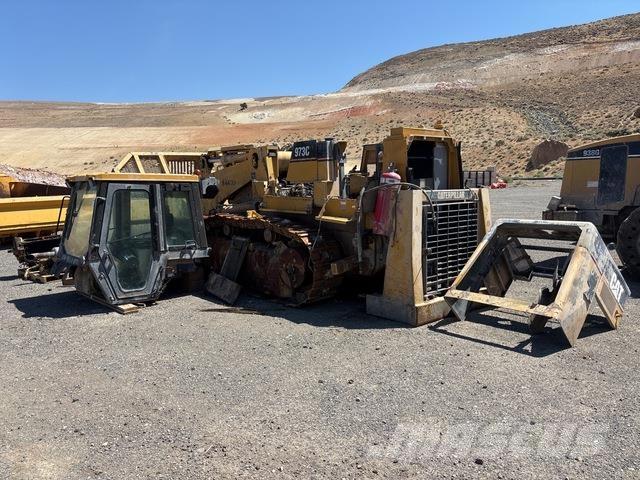 CAT 973C Lánctalpas homlokrakodók