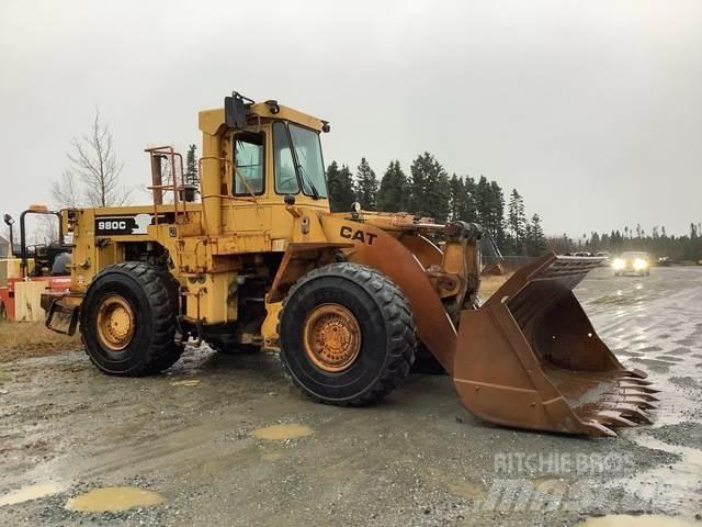 CAT 980C Gumikerekes homlokrakodók
