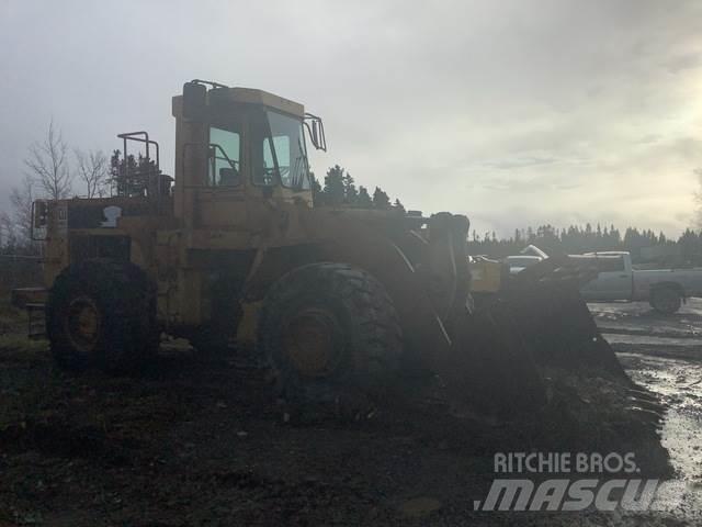 CAT 980C Gumikerekes homlokrakodók