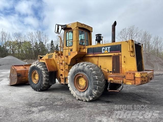 CAT 980C Gumikerekes homlokrakodók