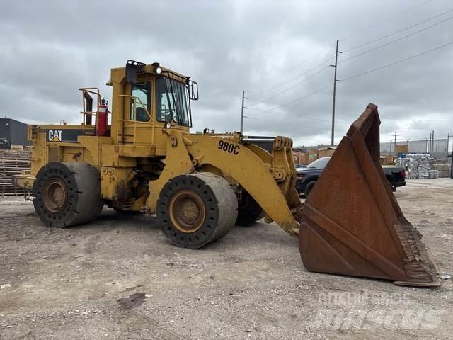 CAT 980C Gumikerekes homlokrakodók