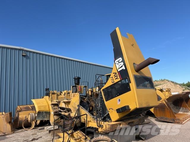 CAT 980G Gumikerekes homlokrakodók