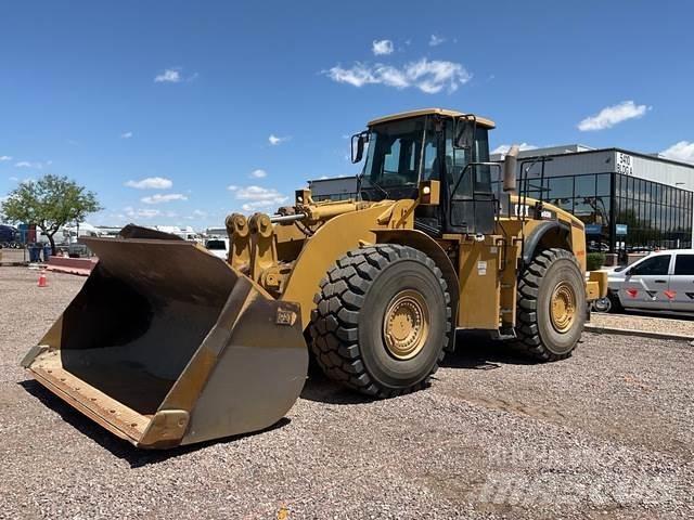 CAT 980H Gumikerekes homlokrakodók