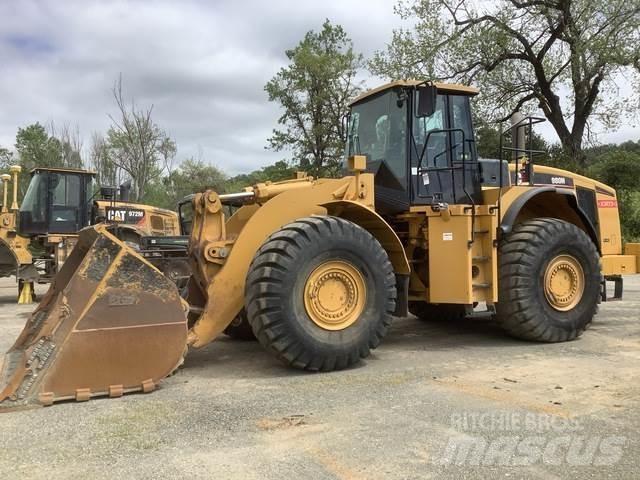 CAT 980H Gumikerekes homlokrakodók