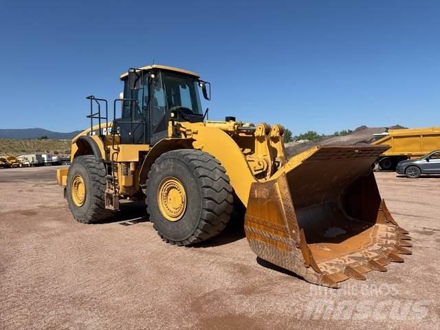 CAT 980H Gumikerekes homlokrakodók