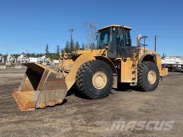 CAT 980H Gumikerekes homlokrakodók