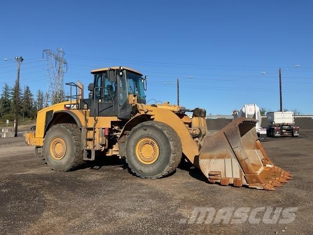 CAT 980H Gumikerekes homlokrakodók