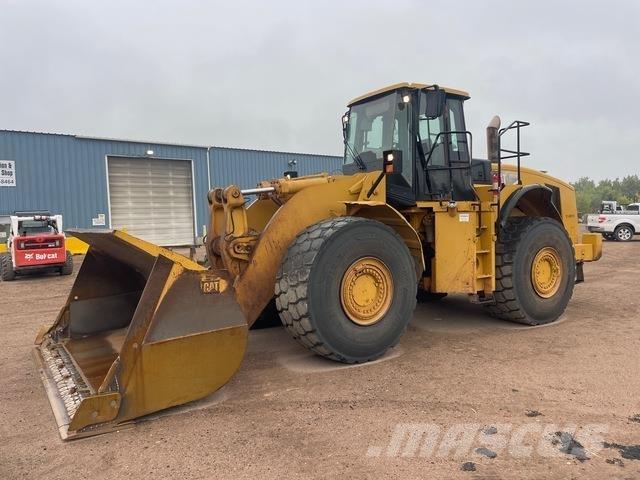 CAT 980H Gumikerekes homlokrakodók