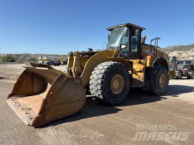 CAT 980K Gumikerekes homlokrakodók
