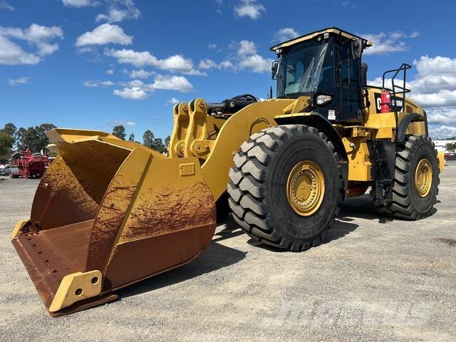 CAT 980M Gumikerekes homlokrakodók
