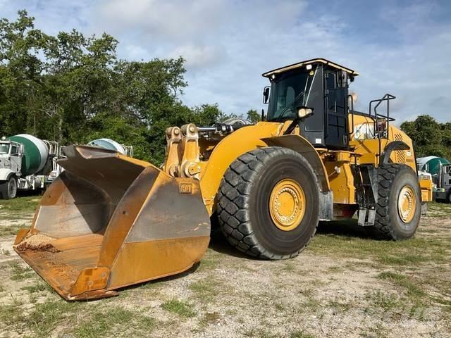 CAT 980M Gumikerekes homlokrakodók