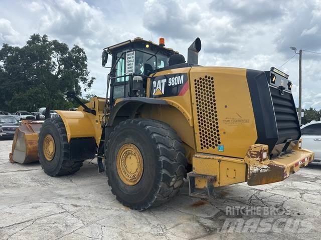 CAT 980M Gumikerekes homlokrakodók