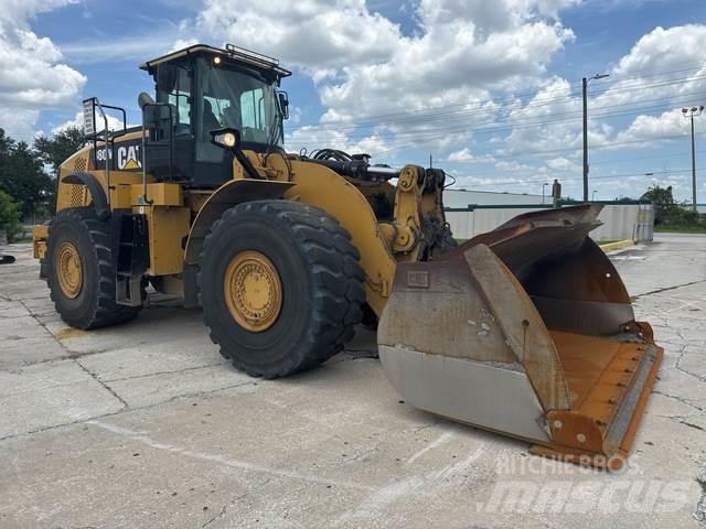 CAT 980M Gumikerekes homlokrakodók
