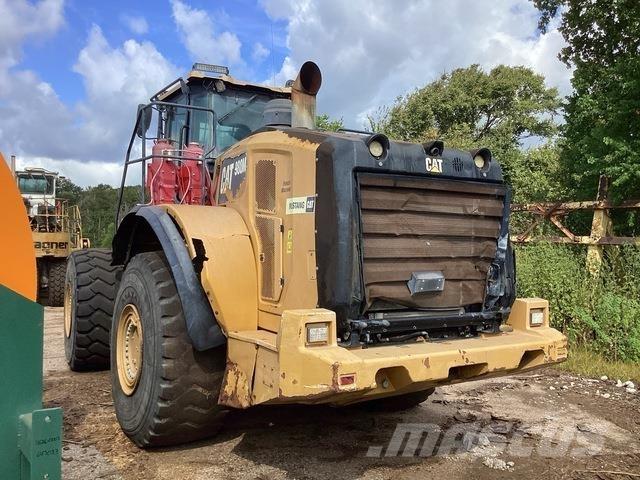 CAT 980M Gumikerekes homlokrakodók