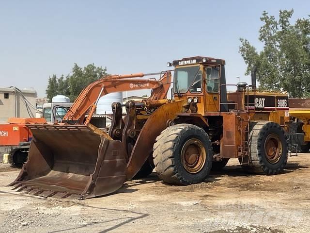 CAT 988B Gumikerekes homlokrakodók