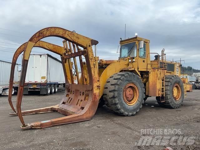 CAT 988B Gumikerekes homlokrakodók