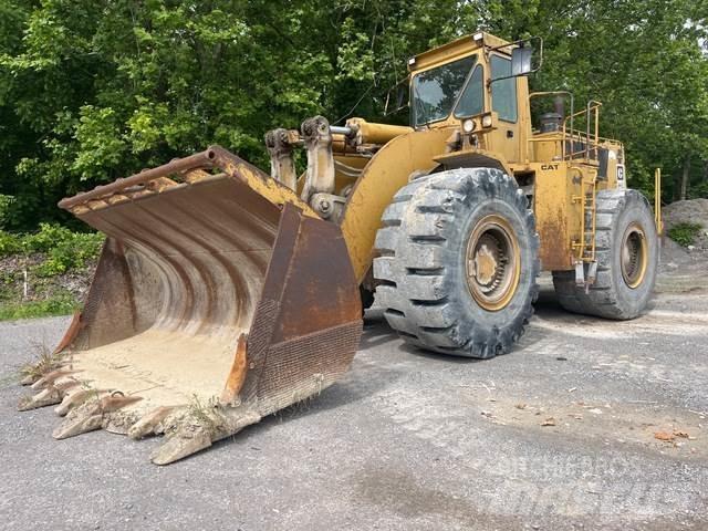 CAT 988B Gumikerekes homlokrakodók