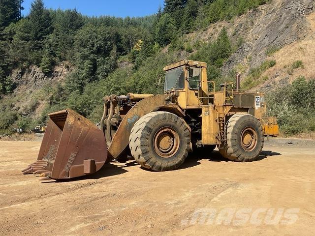 CAT 988B Gumikerekes homlokrakodók