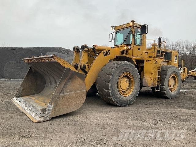 CAT 988B Gumikerekes homlokrakodók