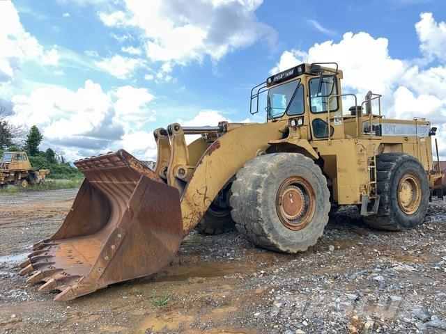 CAT 988F Gumikerekes homlokrakodók