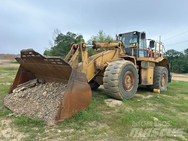 CAT 988G Gumikerekes homlokrakodók