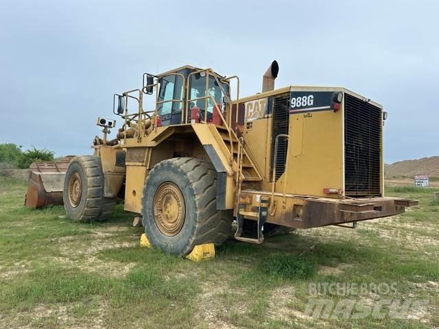 CAT 988G Gumikerekes homlokrakodók