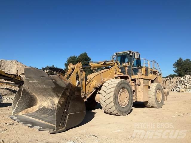 CAT 988G Gumikerekes homlokrakodók