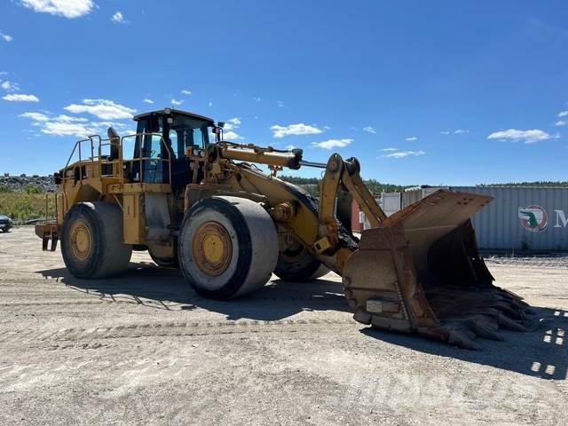 CAT 988G Gumikerekes homlokrakodók