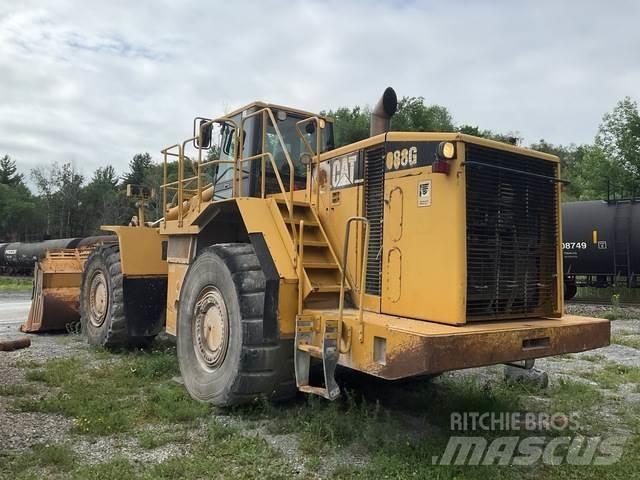 CAT 988G Gumikerekes homlokrakodók