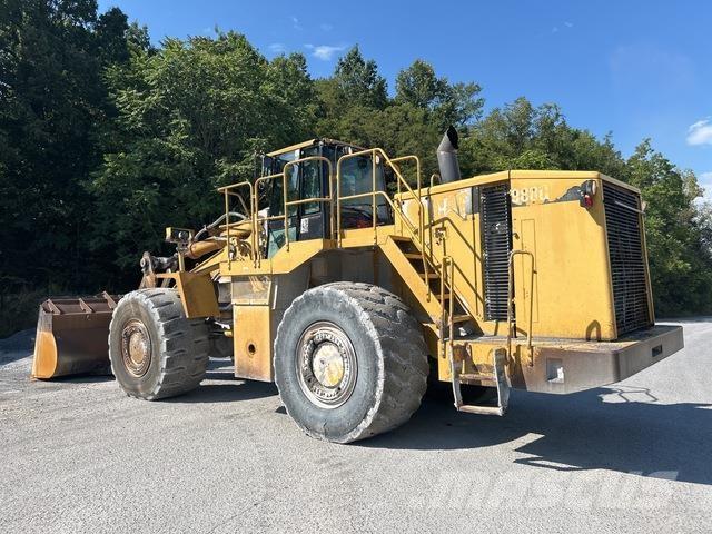 CAT 988G Gumikerekes homlokrakodók