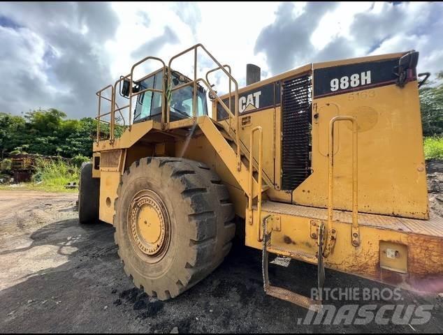 CAT 988H Gumikerekes homlokrakodók