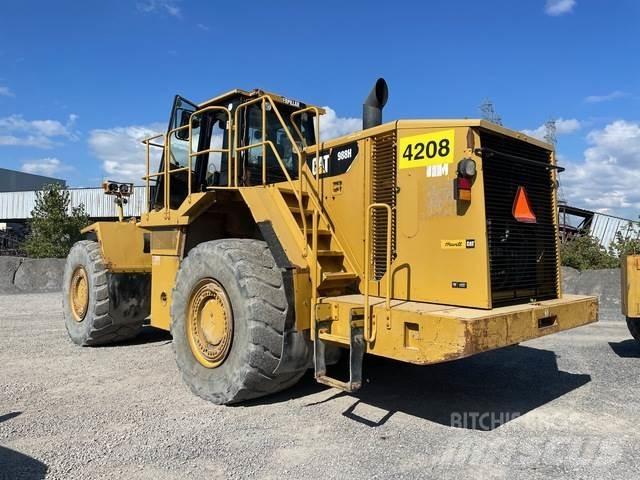 CAT 988H Gumikerekes homlokrakodók