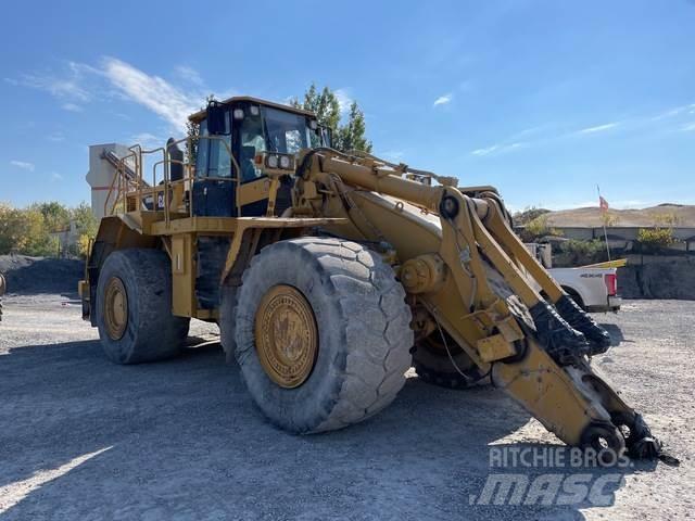 CAT 988H Gumikerekes homlokrakodók