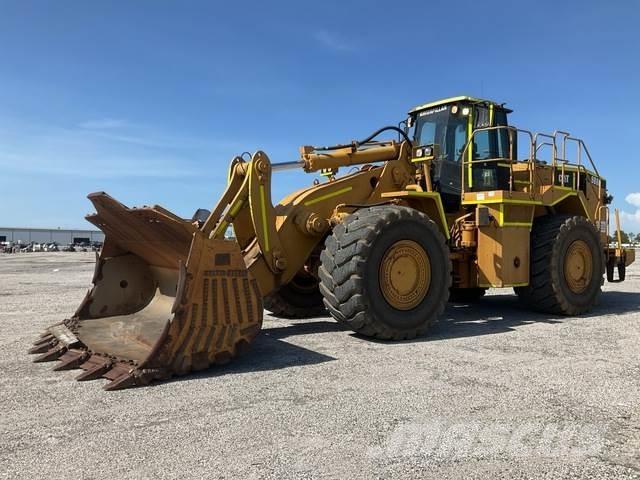 CAT 988H Gumikerekes homlokrakodók