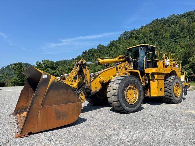 CAT 988H Gumikerekes homlokrakodók