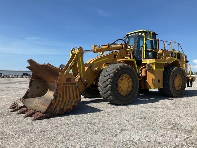 CAT 988H Gumikerekes homlokrakodók
