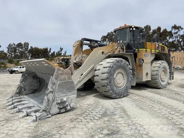 CAT 988K Gumikerekes homlokrakodók